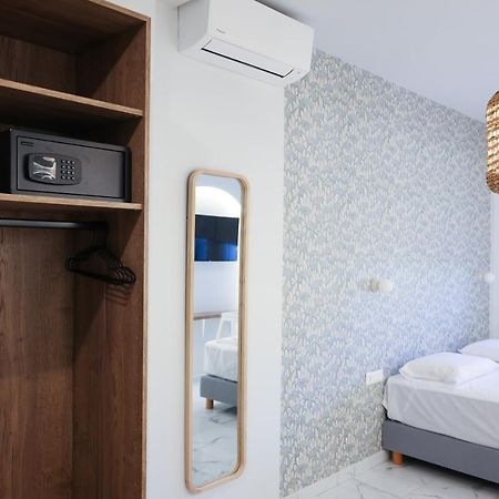Uphill Unique Boutique Suites สเกียธอสทาวน์ ภายนอก รูปภาพ
