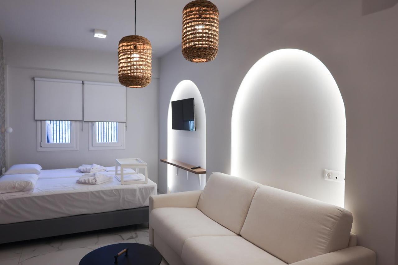 Uphill Unique Boutique Suites สเกียธอสทาวน์ ภายนอก รูปภาพ