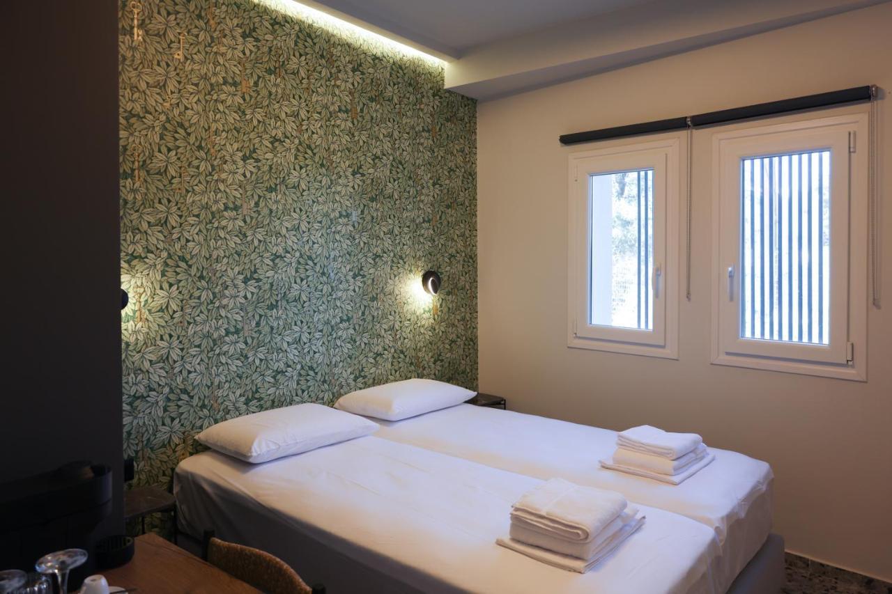 Uphill Unique Boutique Suites สเกียธอสทาวน์ ภายนอก รูปภาพ