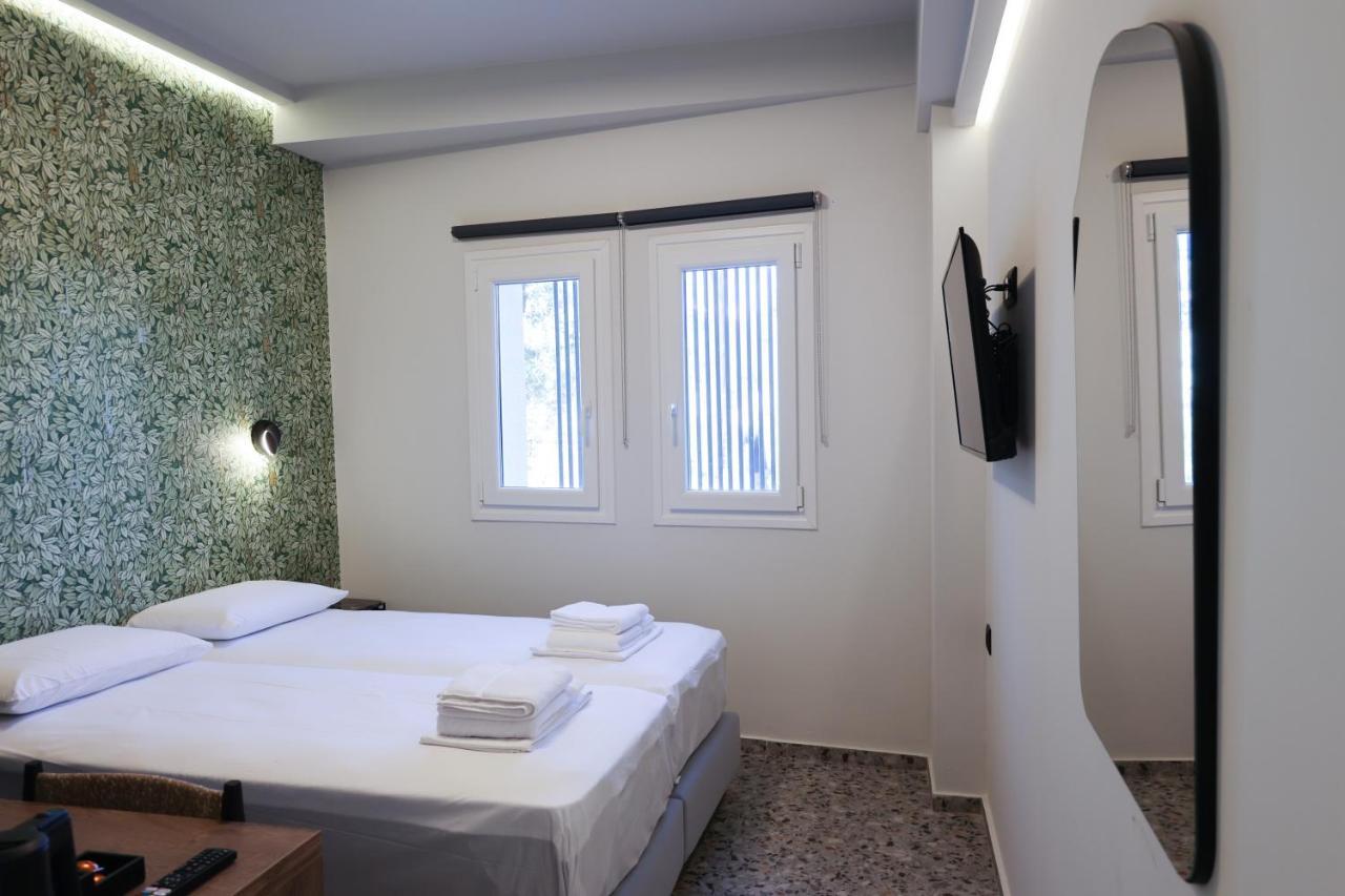 Uphill Unique Boutique Suites สเกียธอสทาวน์ ภายนอก รูปภาพ