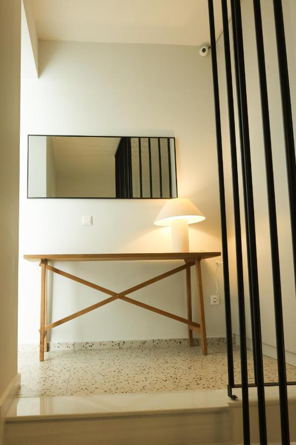 Uphill Unique Boutique Suites สเกียธอสทาวน์ ภายนอก รูปภาพ